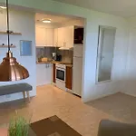 With Two Bedrooms, Close To The Airport, Great View Kvaloya