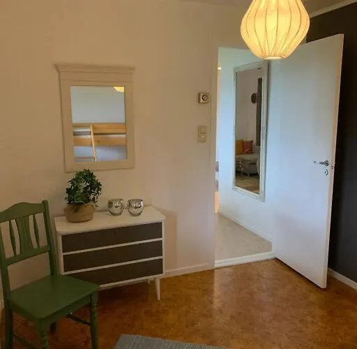 With Two Bedrooms, Close To The Airport, Great View Appartamento *